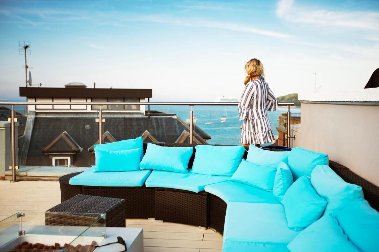 Seafarer'S View - 6 Bedroom Townhouse In Cowes, Parking & Seaviews. คาวส์ ภายนอก รูปภาพ