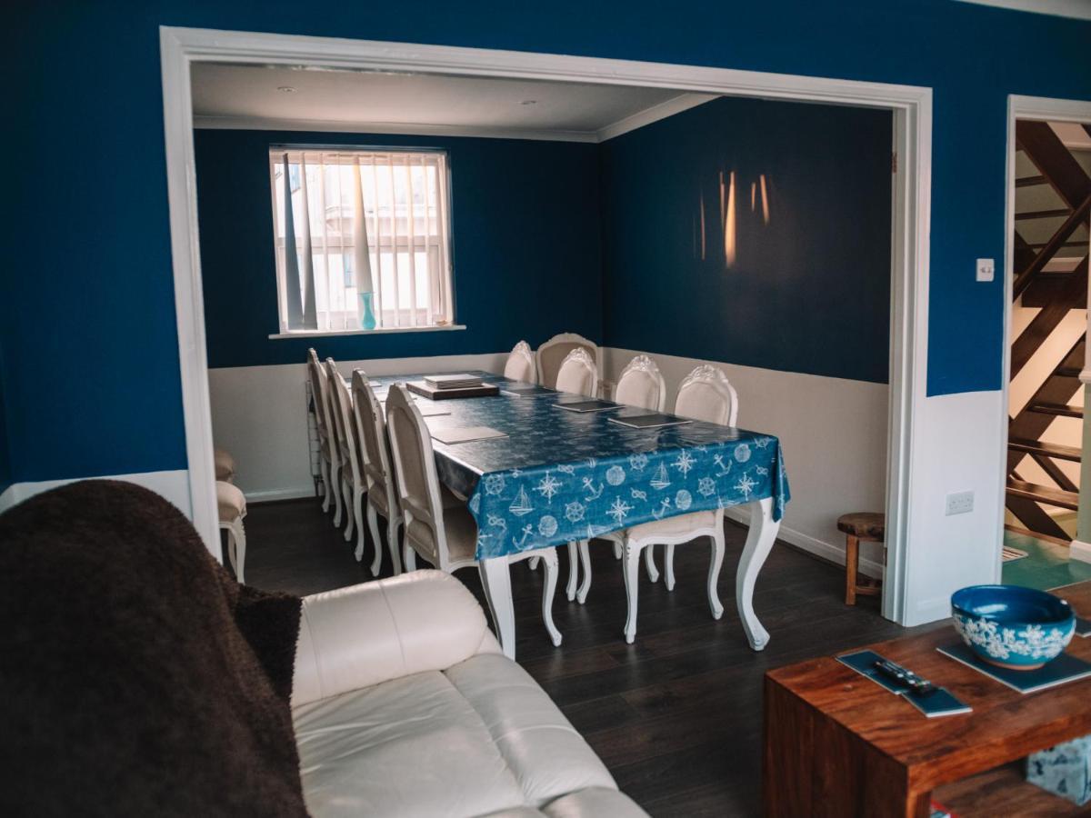 Seafarer'S View - 6 Bedroom Townhouse In Cowes, Parking & Seaviews. คาวส์ ภายนอก รูปภาพ